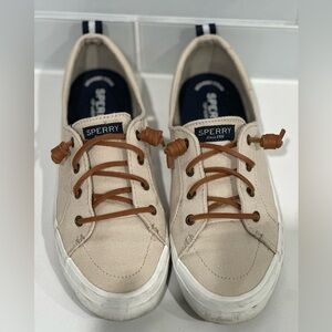 Sperry Women's Beige crest vibe sneaker